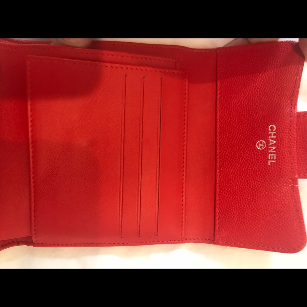 Chanel Wallet - Picture 3 of 4